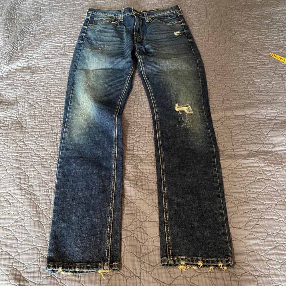 Ripped Levi’s Jeans